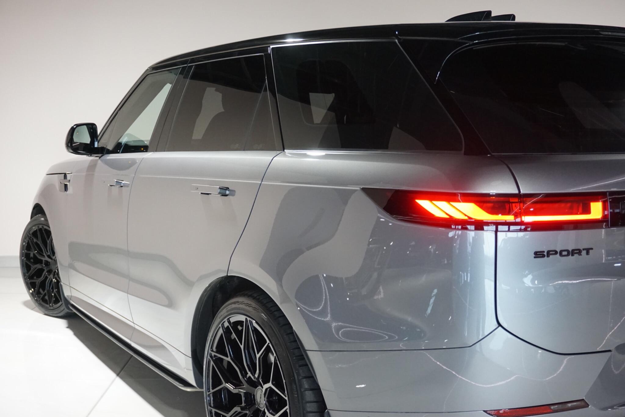 Land Rover Range Rover Sport 3.0 D300 MHEV Stealth Edition SUV 5dr Diesel Auto 4WD Euro 6 (s/s) (300 ps)